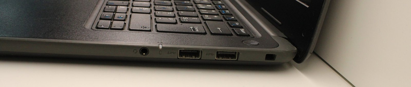 Dell Latitude 3380 I5-7200U / 8GB / 128GB (Refurbished)