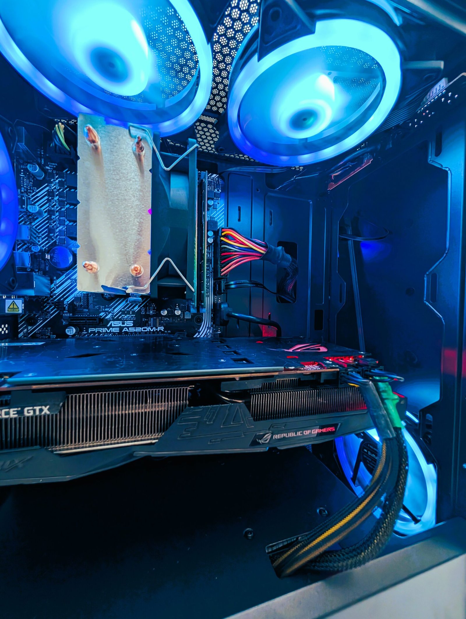Ryzen 5 3400G / 16GB / 256GB + 750GB / GTX 1080 Ti 11GB (REFURBISHED)