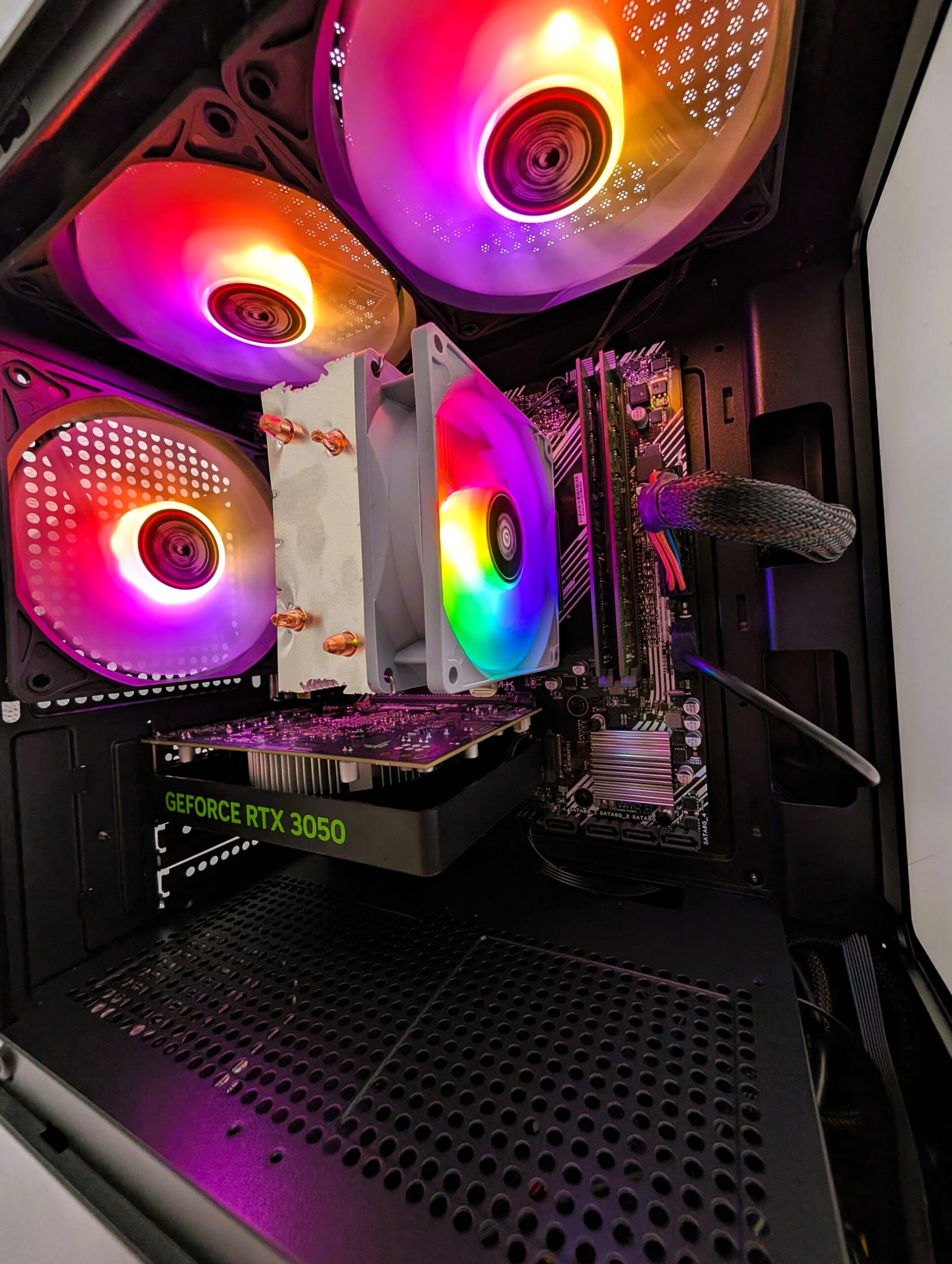 Ryzen 5 3600/16GB/256GB/RTX 3050 6GB (REFURBISHED)